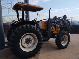 VALTRA - TRATOR A750 - 2011/2011 - Amarela - R$ 165.000,00