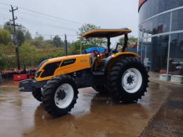 VALTRA - TRATOR A750 - 2016/2016 - Amarela - R$ 165.000,00