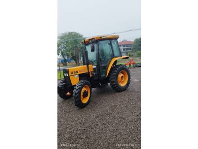 VALTRA - TRATOR 685 - 1995/1995 - Amarela - R$ 118.000,00