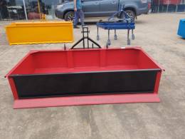 OUTRAS - CAÇAMBA - 2024/2024 - Vermelha - R$ 4.900,00