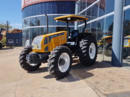 VALTRA - TRATOR A750 - 2010/2010 - Amarela - R$ 138.000,00
