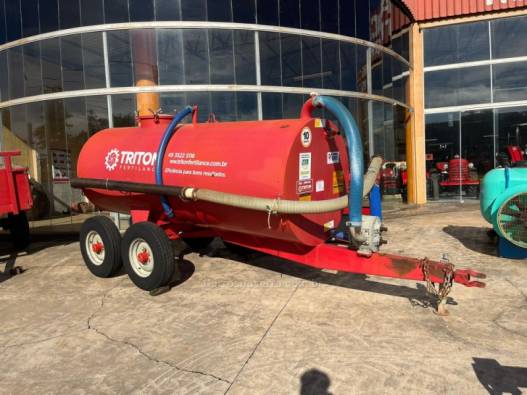 OUTRAS - DISTRIBUIDOR DE ADUBO ORGANICO - 2015/2015 - Vermelha - R$ 24.000,00