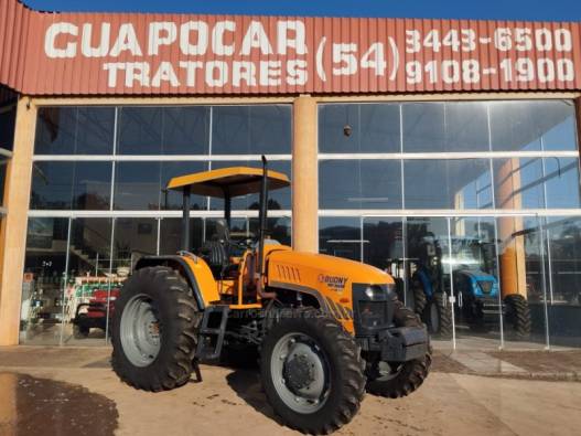 BUDNY - TRATOR BDY 10540 - 2015/2015 - Laranja - R$ 118.000,00