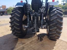 VALTRA - TRATOR A750 - 2010/2010 - Amarela - R$ 138.000,00
