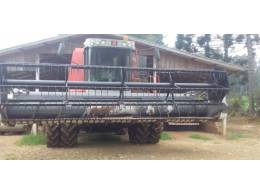 OUTRAS - COLHEDEIRA - 2011/2011 - Vermelha - R$ 350.000,00