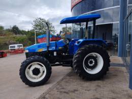 NEW HOLLAND - TRATOR 3840 - 2015/2015 - Azul - R$ 125.000,00