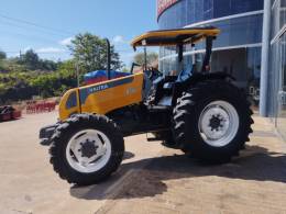VALTRA - TRATOR A750 - 2010/2010 - Amarela - R$ 138.000,00
